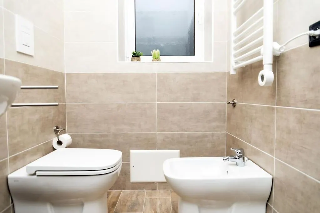 Apartment Artisti Home Naples Italy
