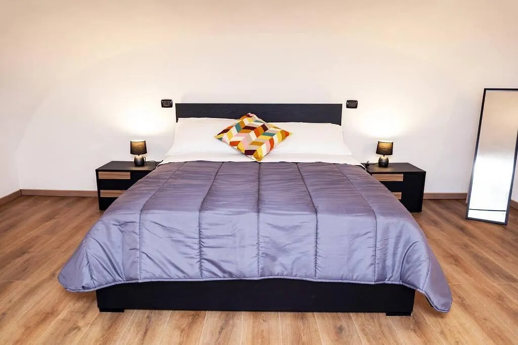 Artisti Home Naples contacts